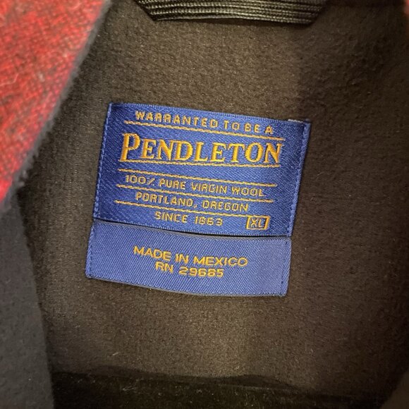 Pendleton Men SZ XL Red/Black Buffalo Checked 3M Thinsulate Zip Up Jacket Vest - Picture 7 of 10
